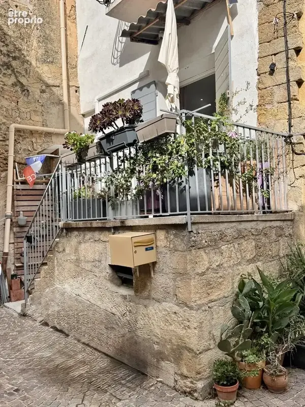 Pelissanne T2 etat neuf dans le centre ancien - photo 1