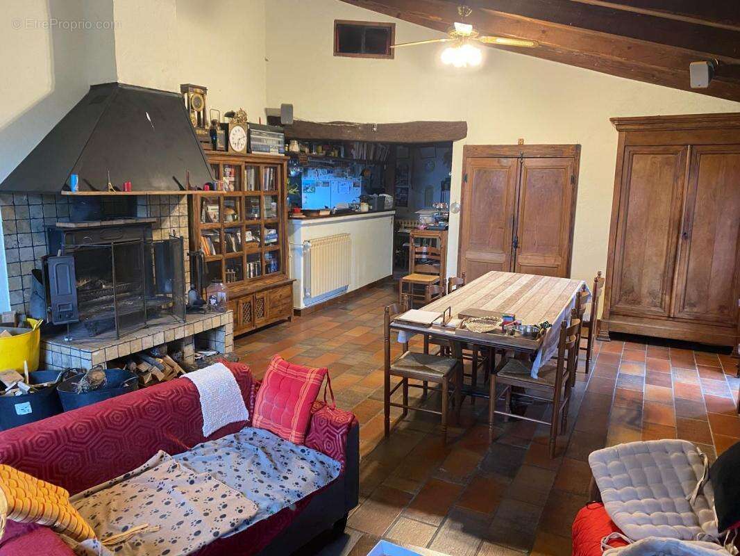 Maison à SAINT-JEAN-LE-CENTENIER