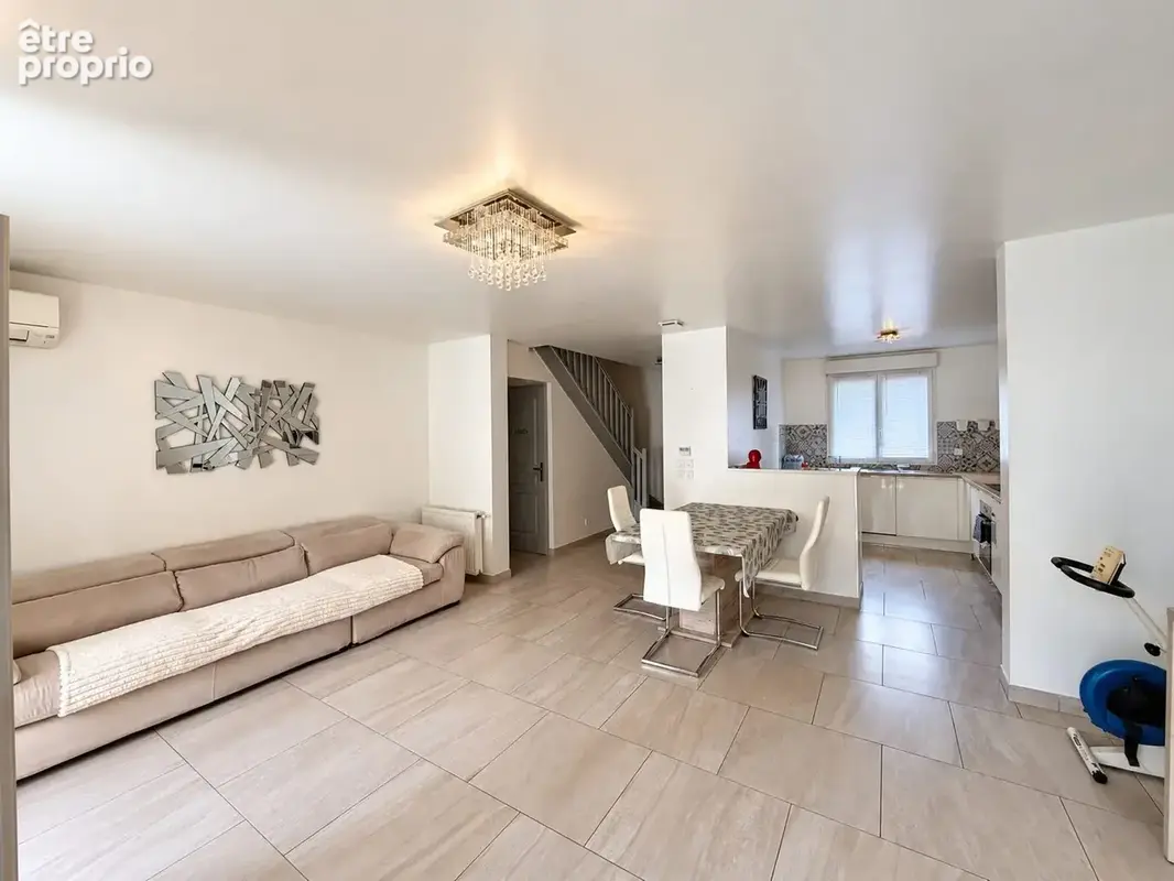 Maison 5 pièces 96 m² à vendre à Marignane (13700) - photo 3