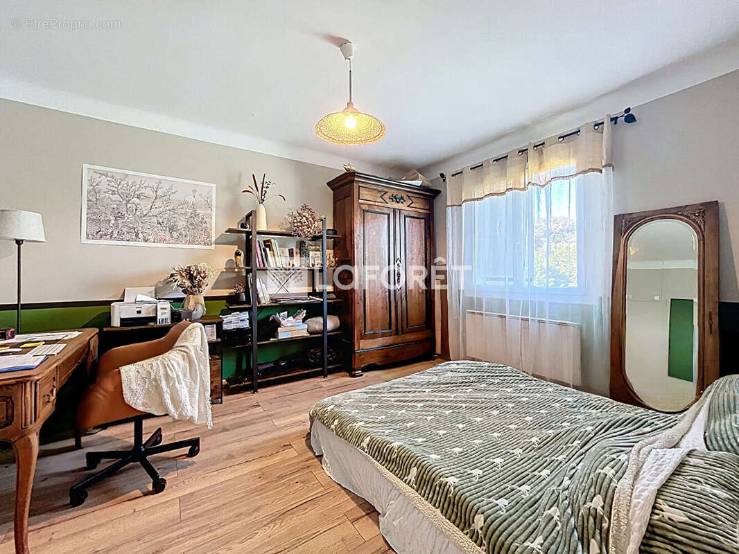 Maison à SAINT-GENIS-DES-FONTAINES