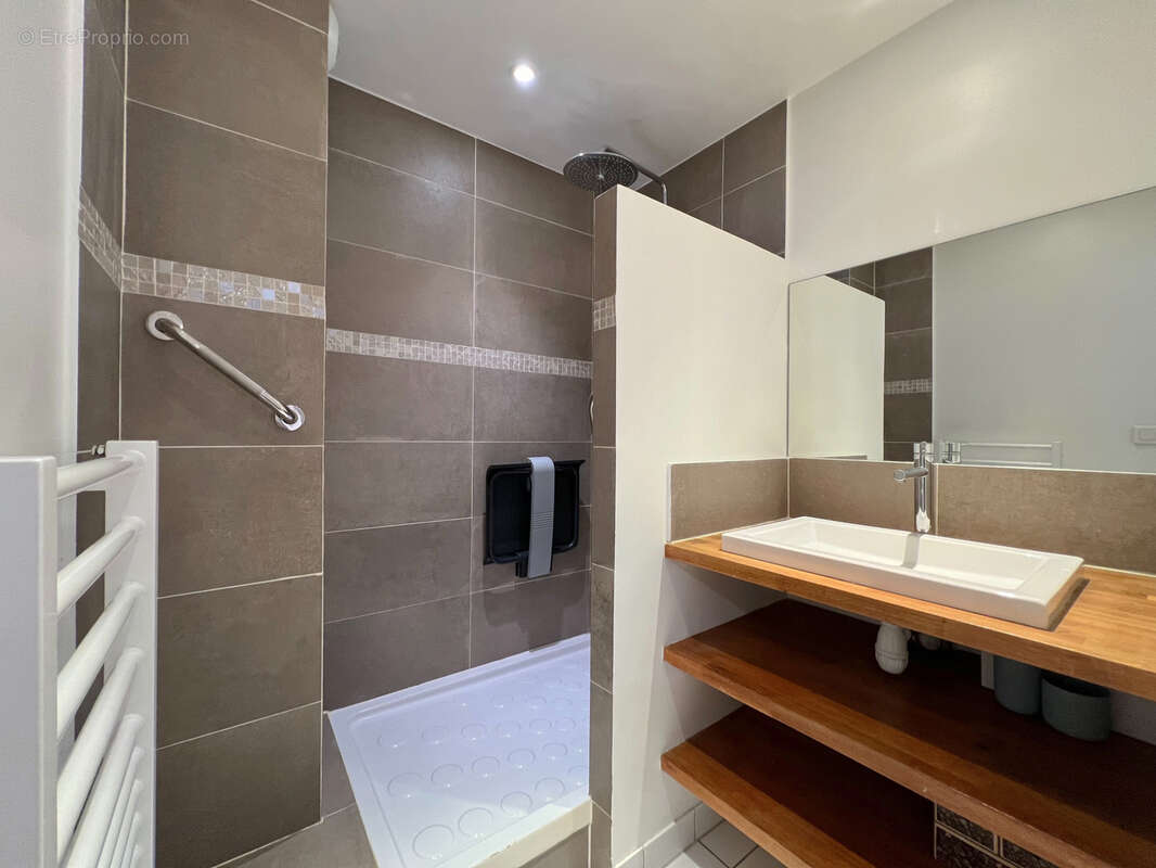 Appartement à ASNIERES-SUR-SEINE