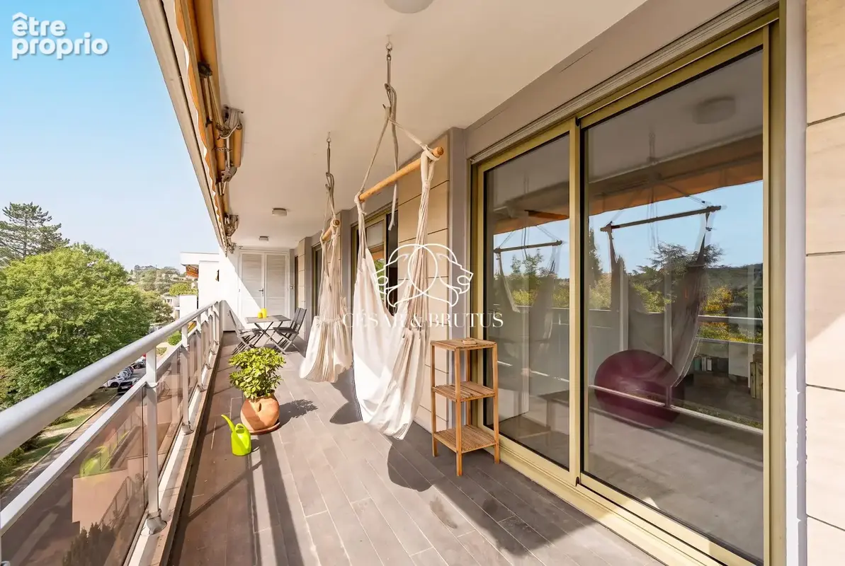 Appartement 6 pièces 145 m² à vendre à Charbonnieres-Les-Bains (69260) - photo 2