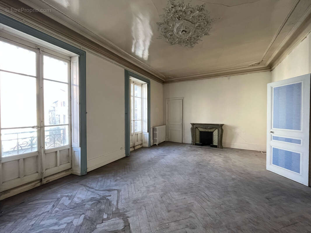 Appartement à VIZILLE
