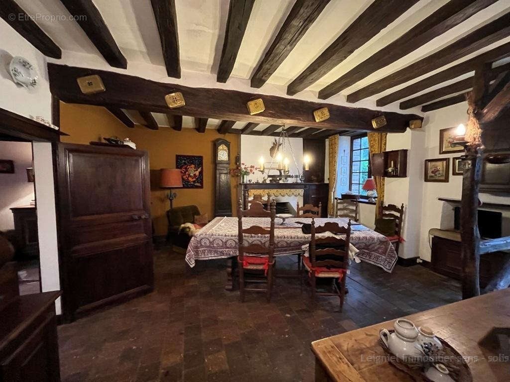 Charmante maison de campagne authentique sur son jardin de 1200 m2 et sa petite prairie - photo 6