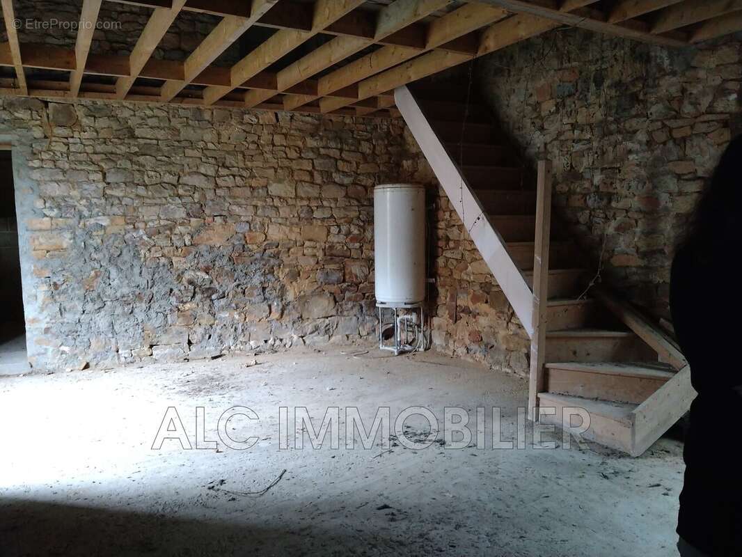 Maison à LIGNIERES-ORGERES