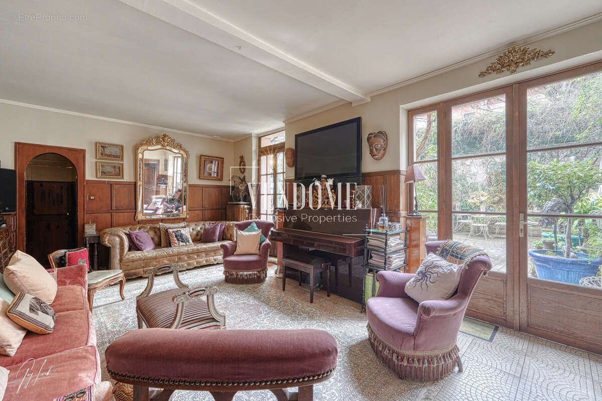 Maison à PARIS-18E