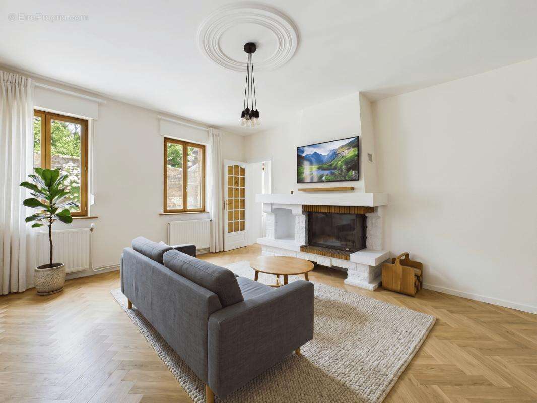Maison 109 m² à Douchy-Les-Mines  - photo 7