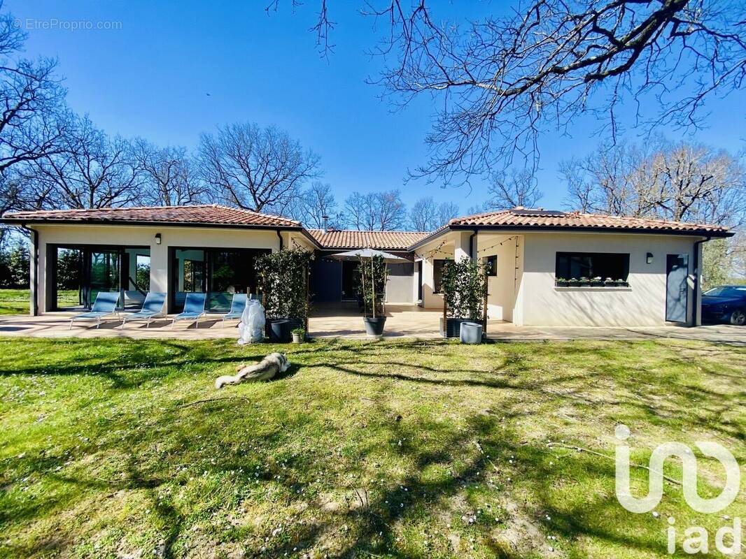 Photo 1 - Maison à LARRA