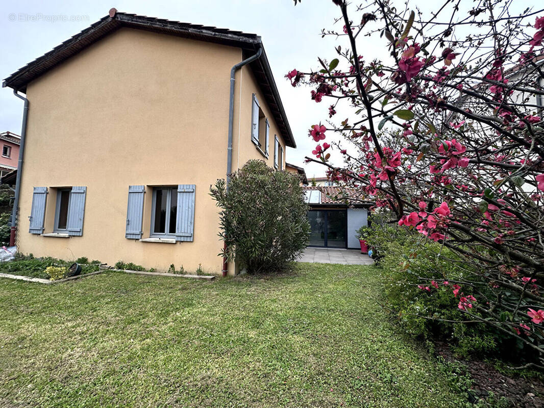 Maison à MILLERY