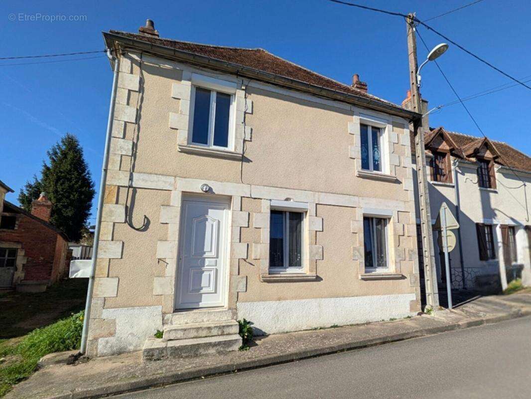 Maison à TRACY-SUR-LOIRE