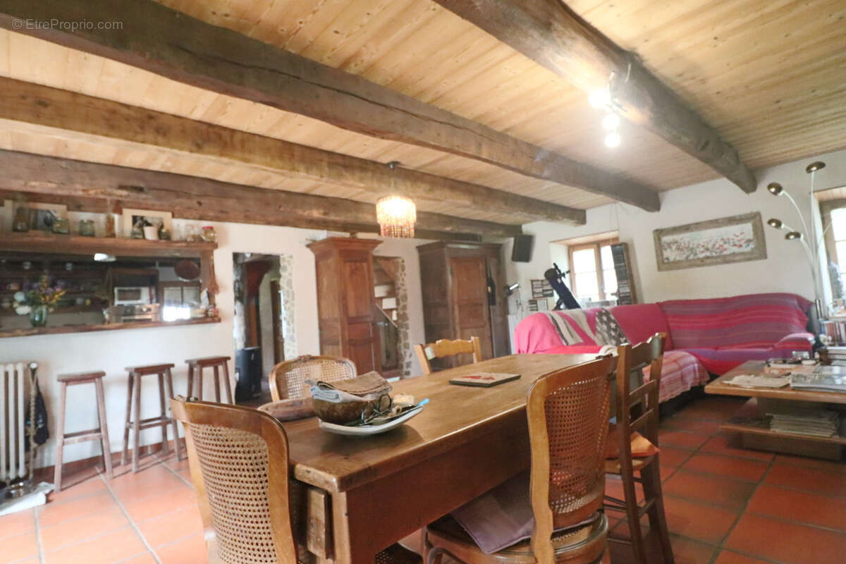 Maison à LARODDE