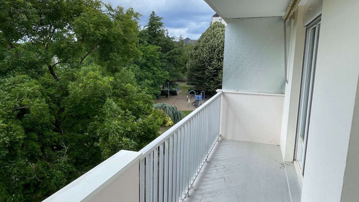 Appartement à SAINT-CYR-SUR-LOIRE