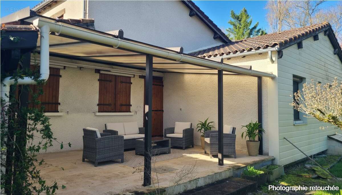 Maison à TREJOULS