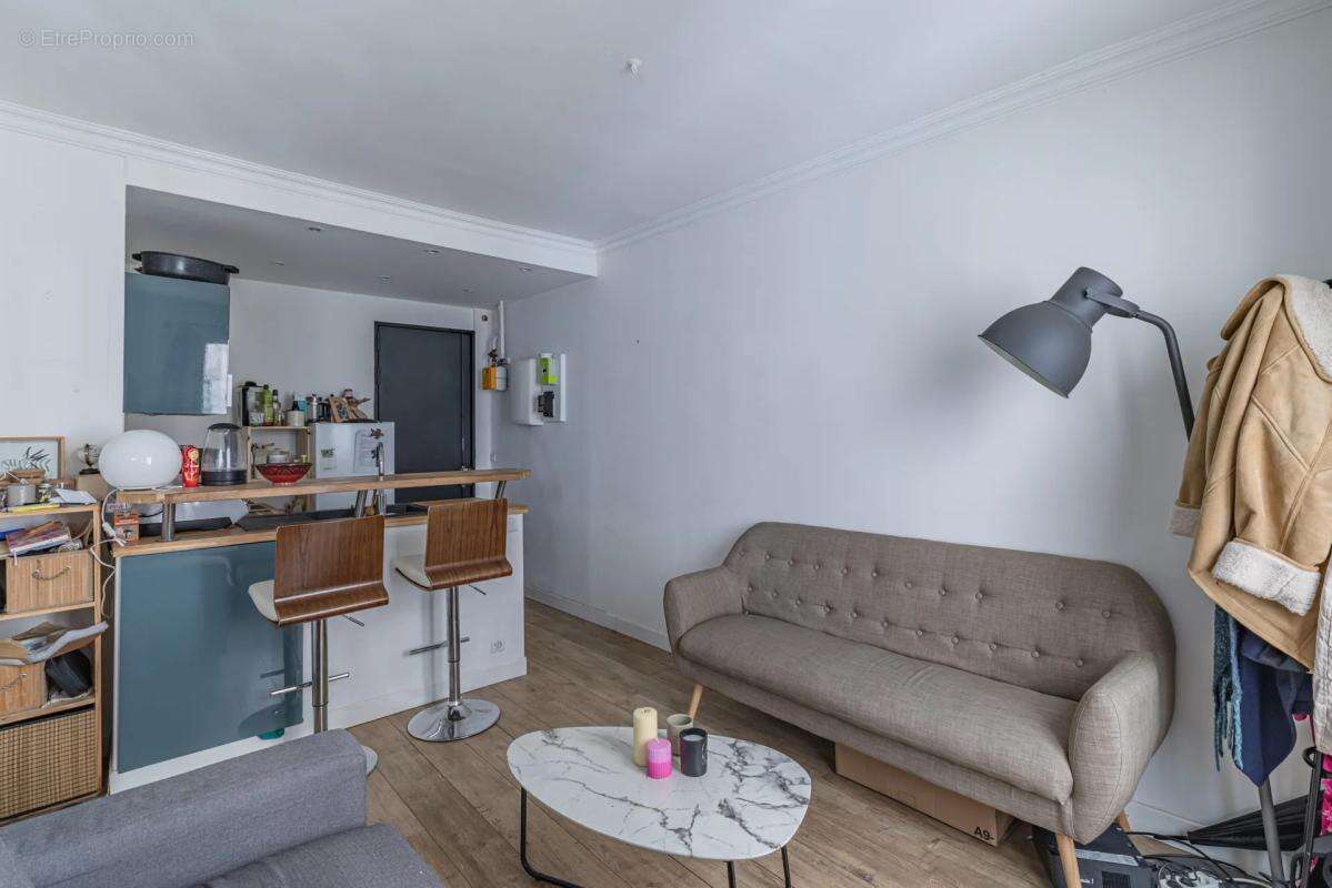Appartement à PARIS-18E