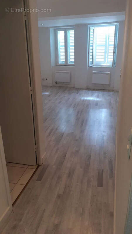 Appartement à SAINT-PIERRE-LE-MOUTIER