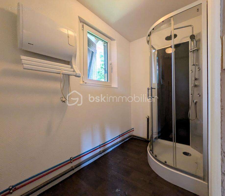 Maison avec dépendance et terrain - photo 12