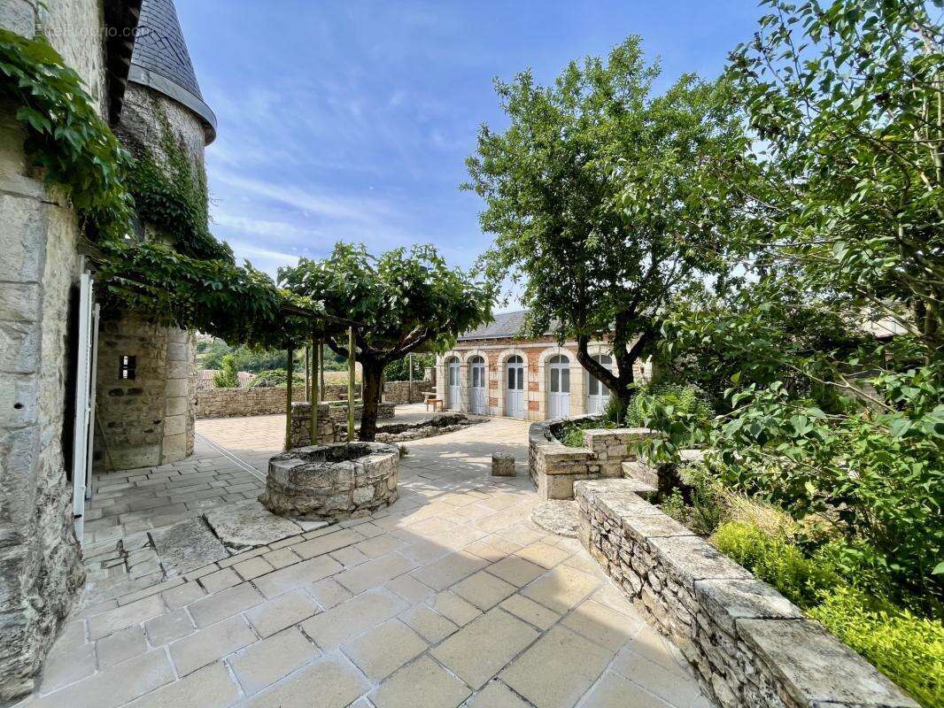 Maison à CHARROUX