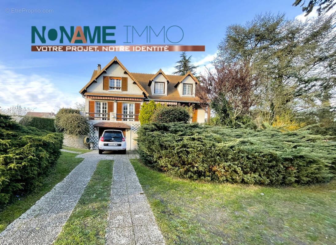 Maison à BENNECOURT