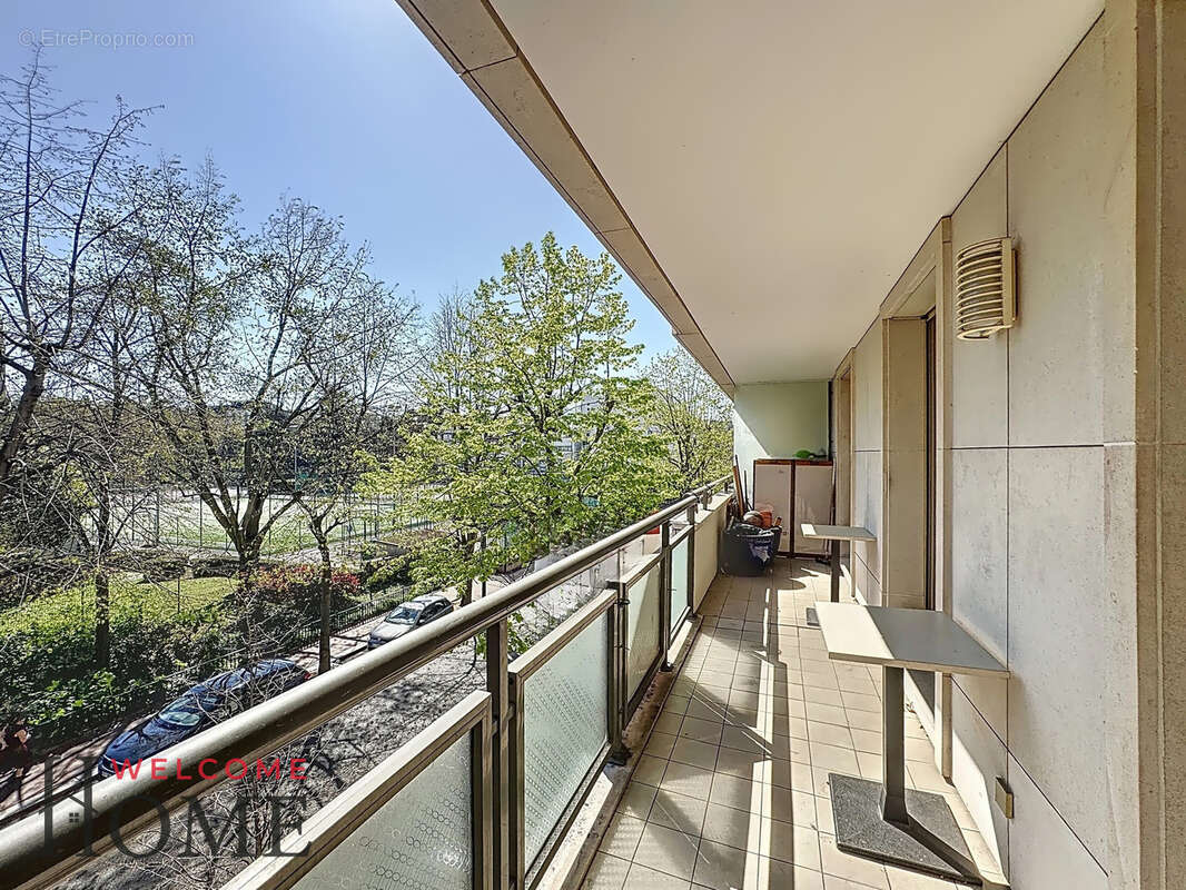 Appartement à LEVALLOIS-PERRET