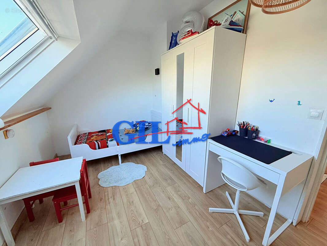 Maison à VERT-SAINT-DENIS