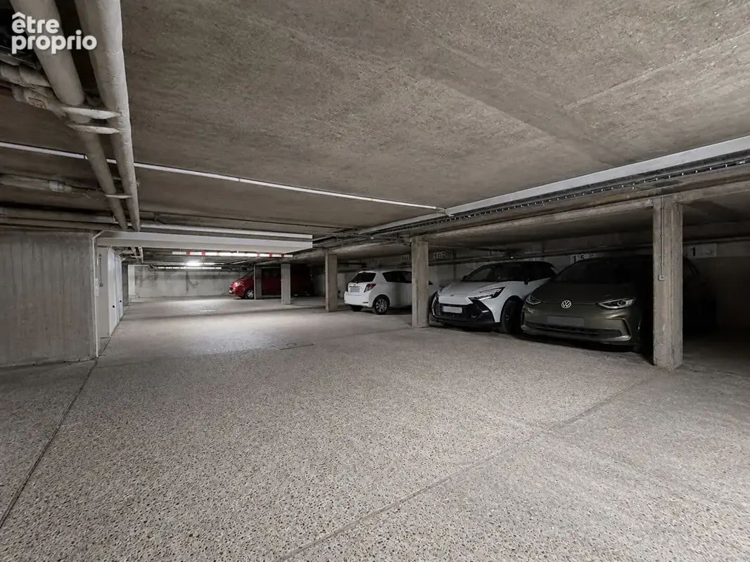 Parking sécurisé et facile à se garer - photo 2