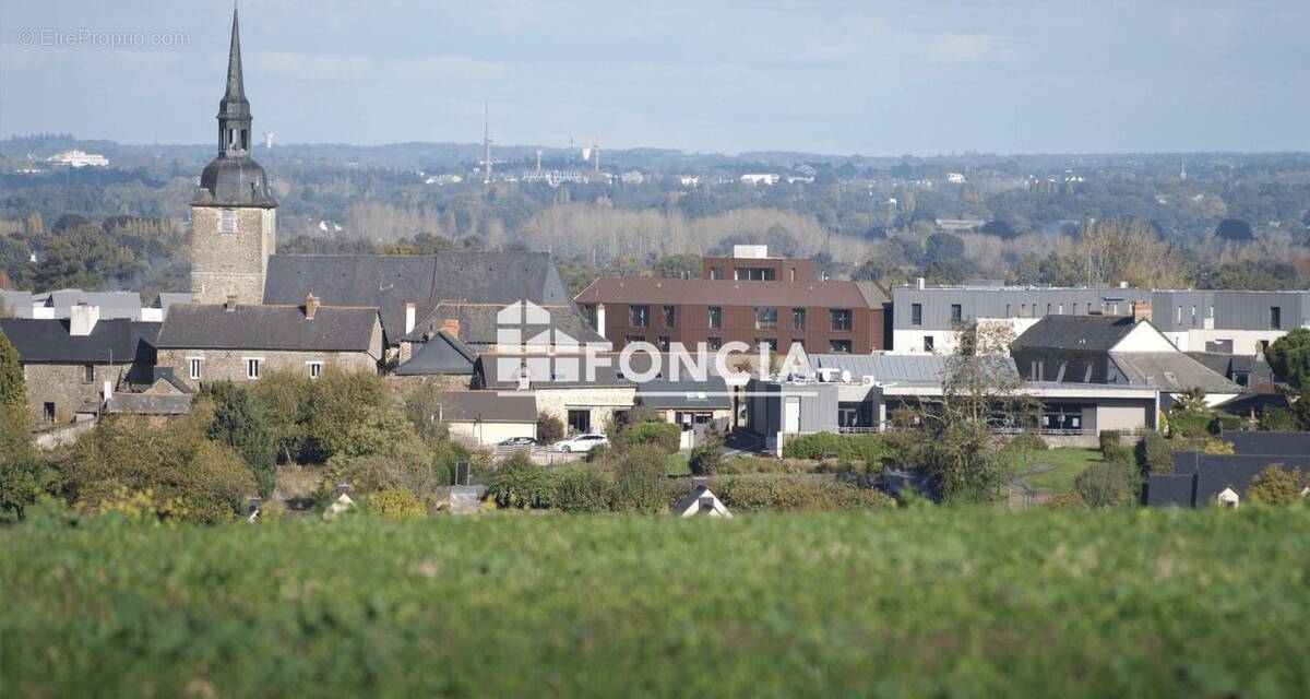 Appartement à ORGERES