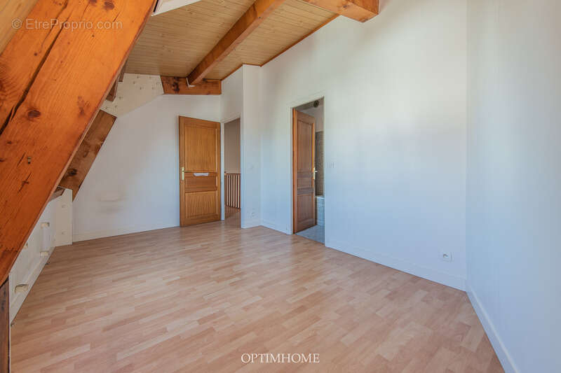 Appartement à PUTEAUX
