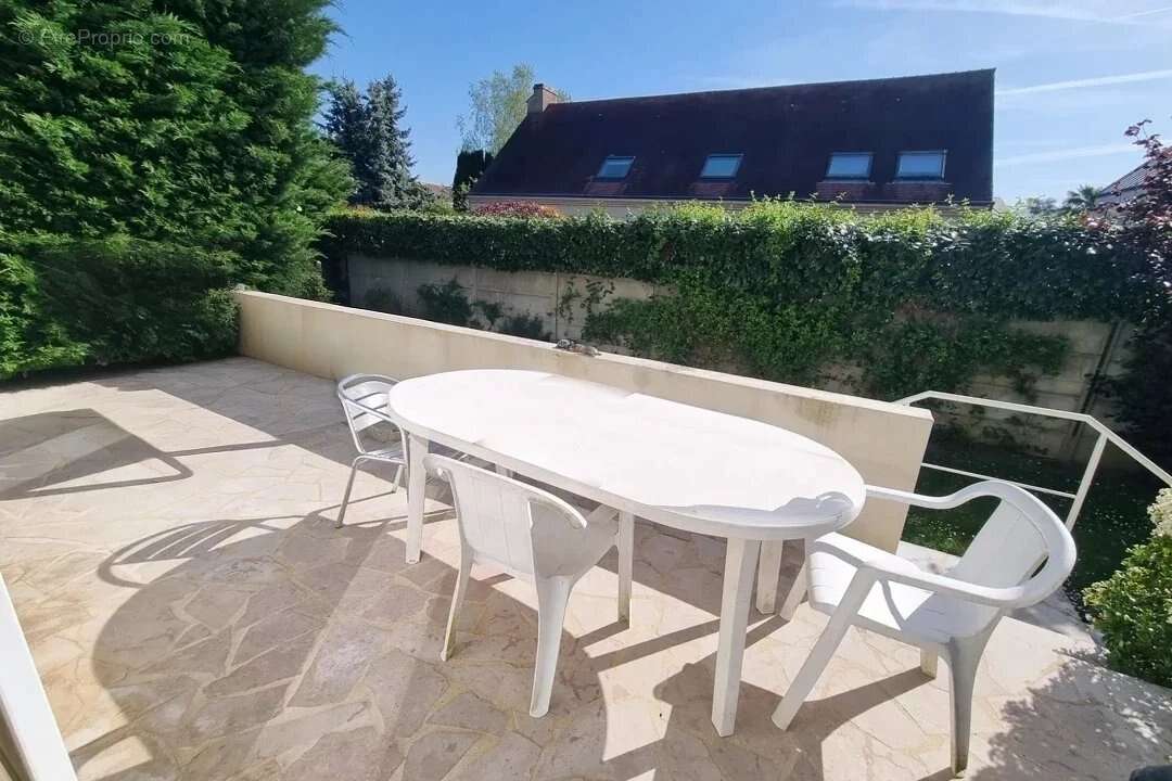 Maison à CROISSY-SUR-SEINE