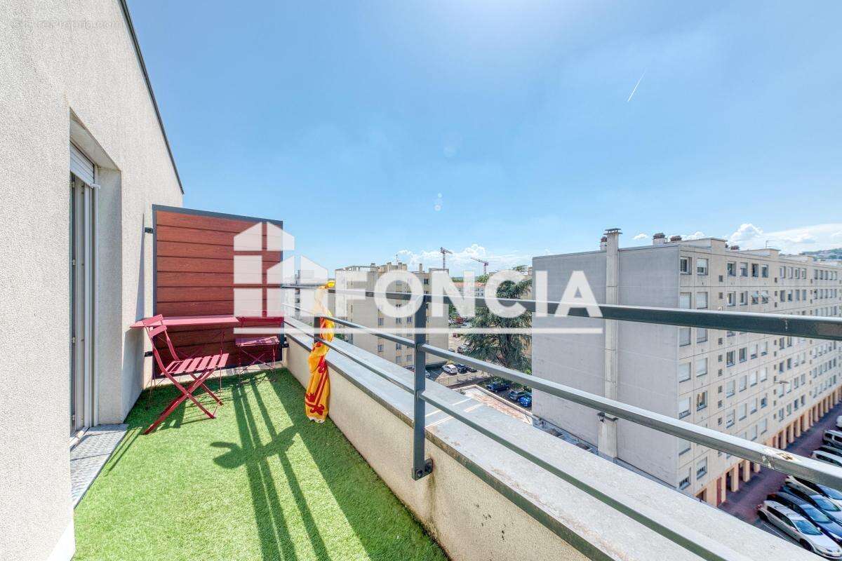 Appartement à LYON-7E
