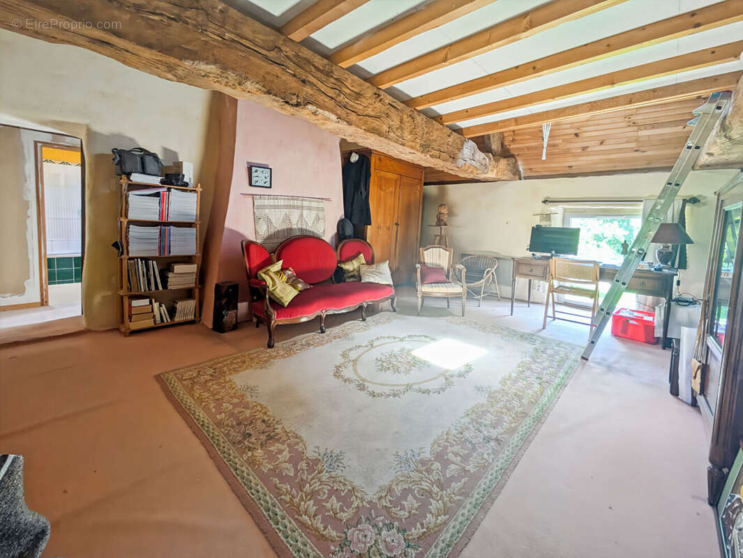 Maison à TINTENIAC