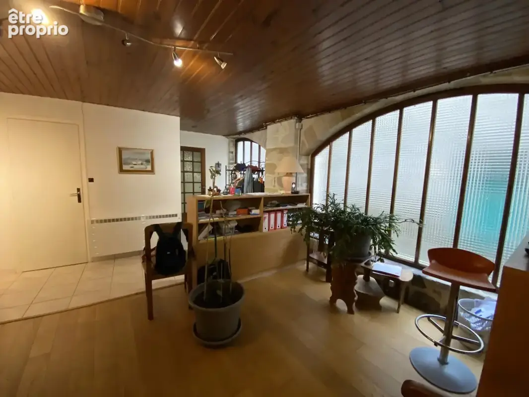 Maison 301 m² à Lunas  - photo 5