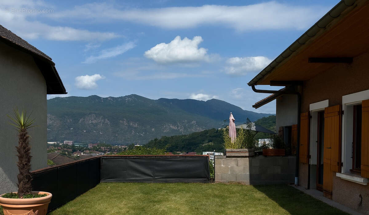 Appartement à AIX-LES-BAINS