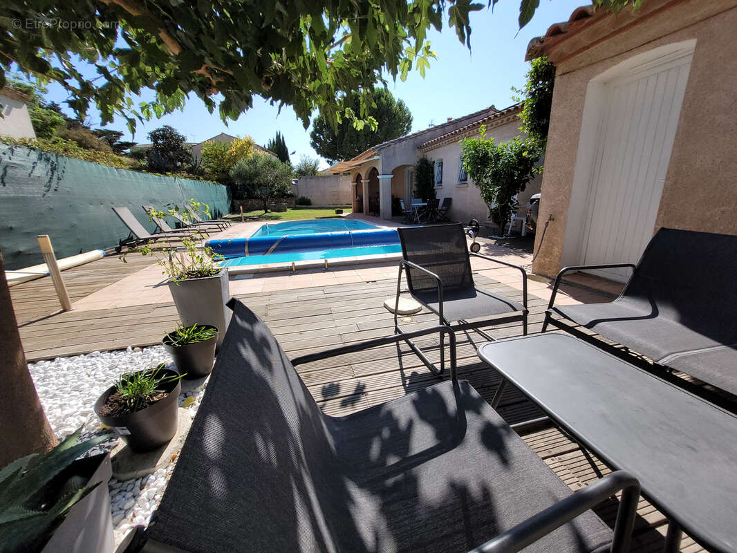 Salles d'Aude Villa T6 de 116 m2 de Plain-pied avec un garage de 30 m2, un atelier de 18 m2 et une piscine. - photo 19