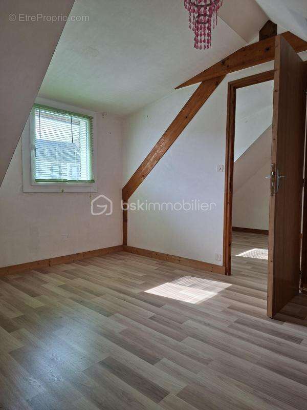 Maison à MESLAN