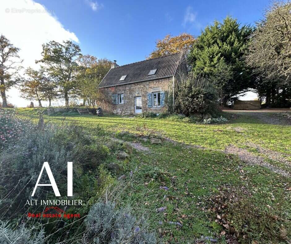 Maison à PONT-D&#039;OUILLY