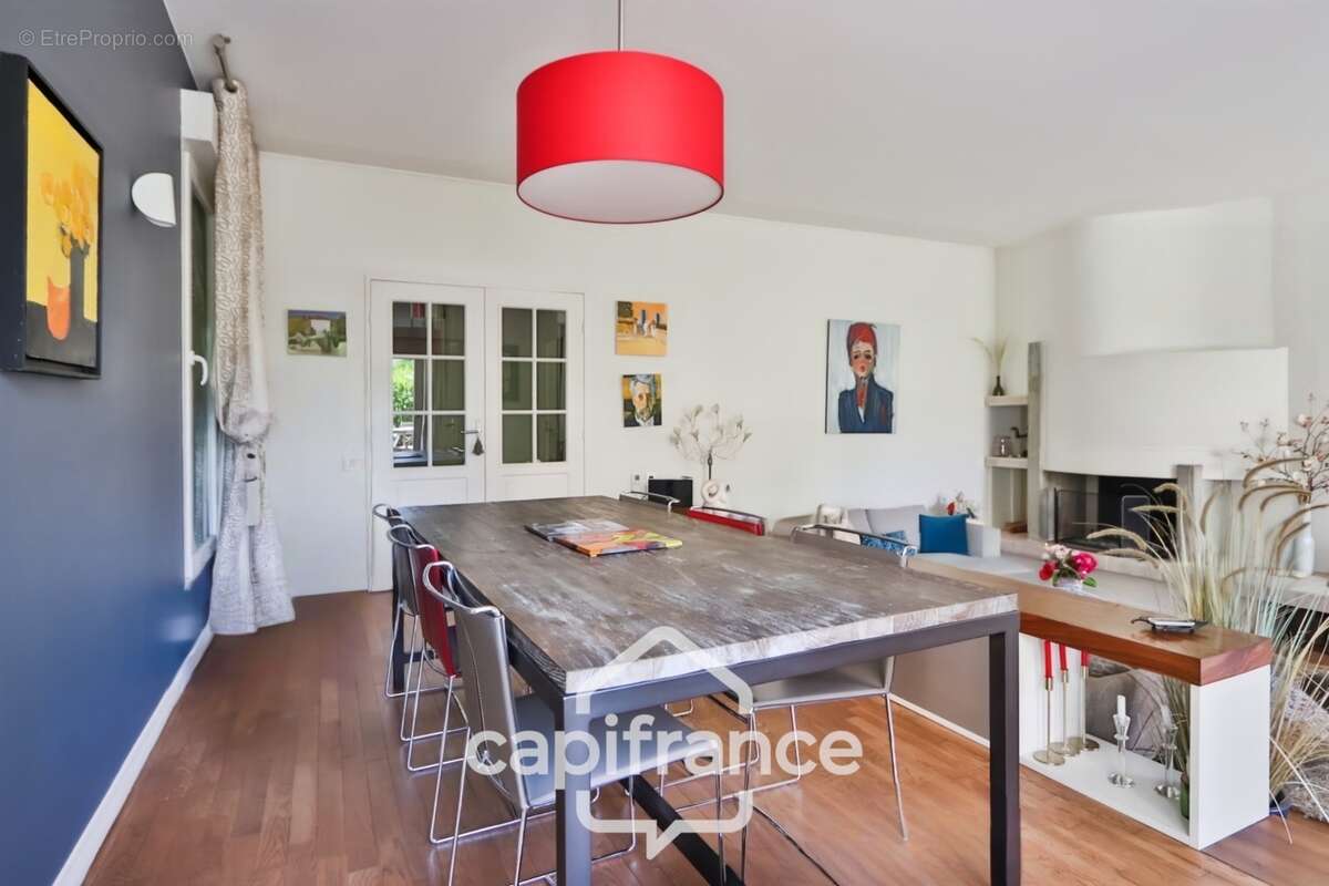 Maison familiale à vendre 7 pièces GARCHES (92) - photo 4