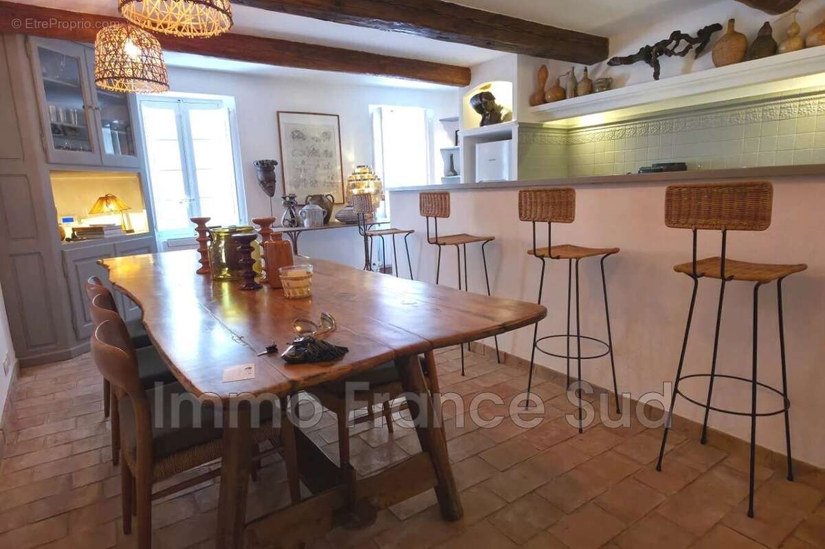 Maison à LA GARDE-FREINET