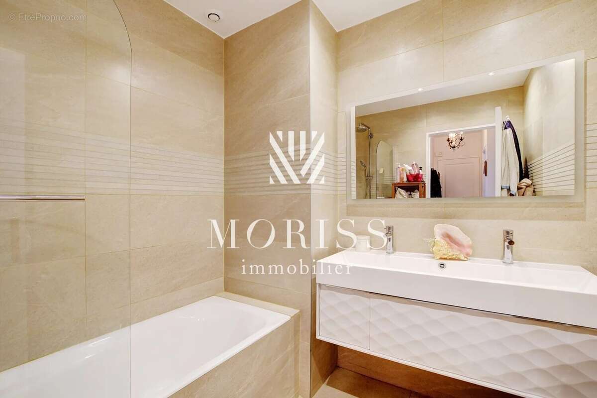 Appartement à LEVALLOIS-PERRET