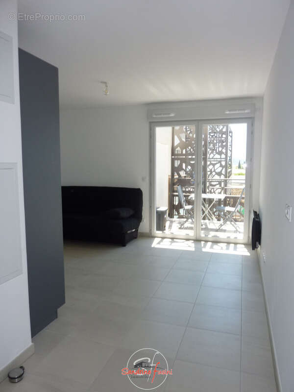 Beau studio proche de toutes commodites avec parking en sous-sol - photo 3