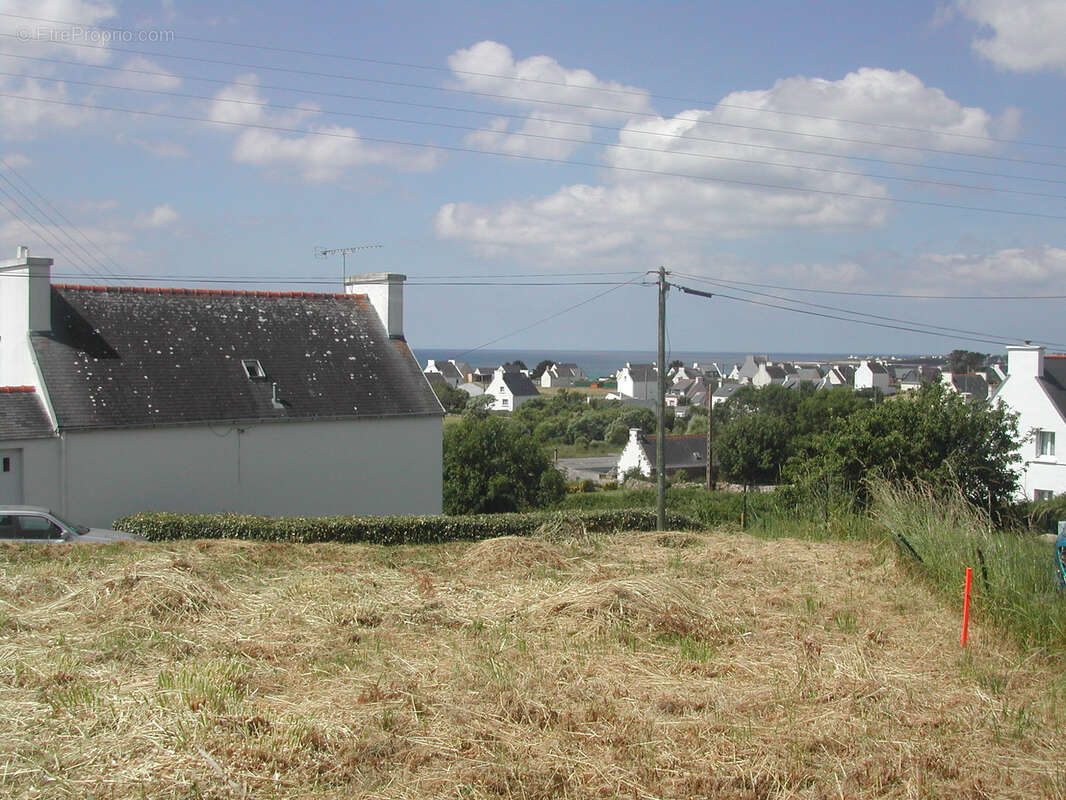 Terrain à PLOUHINEC