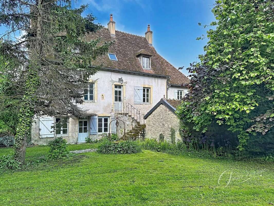 Maison à SAULIEU