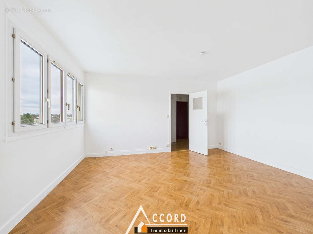 Appartement à SARTROUVILLE