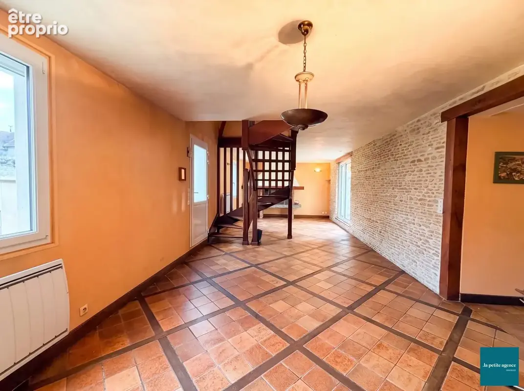 Maison 6 pièces 125 m² à vendre à Beny-Sur-Mer (14440) - photo 4
