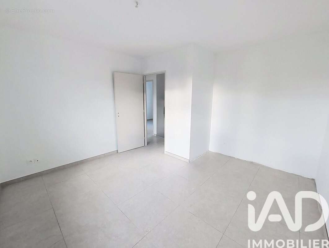 Photo 9 - Maison à SORGUES