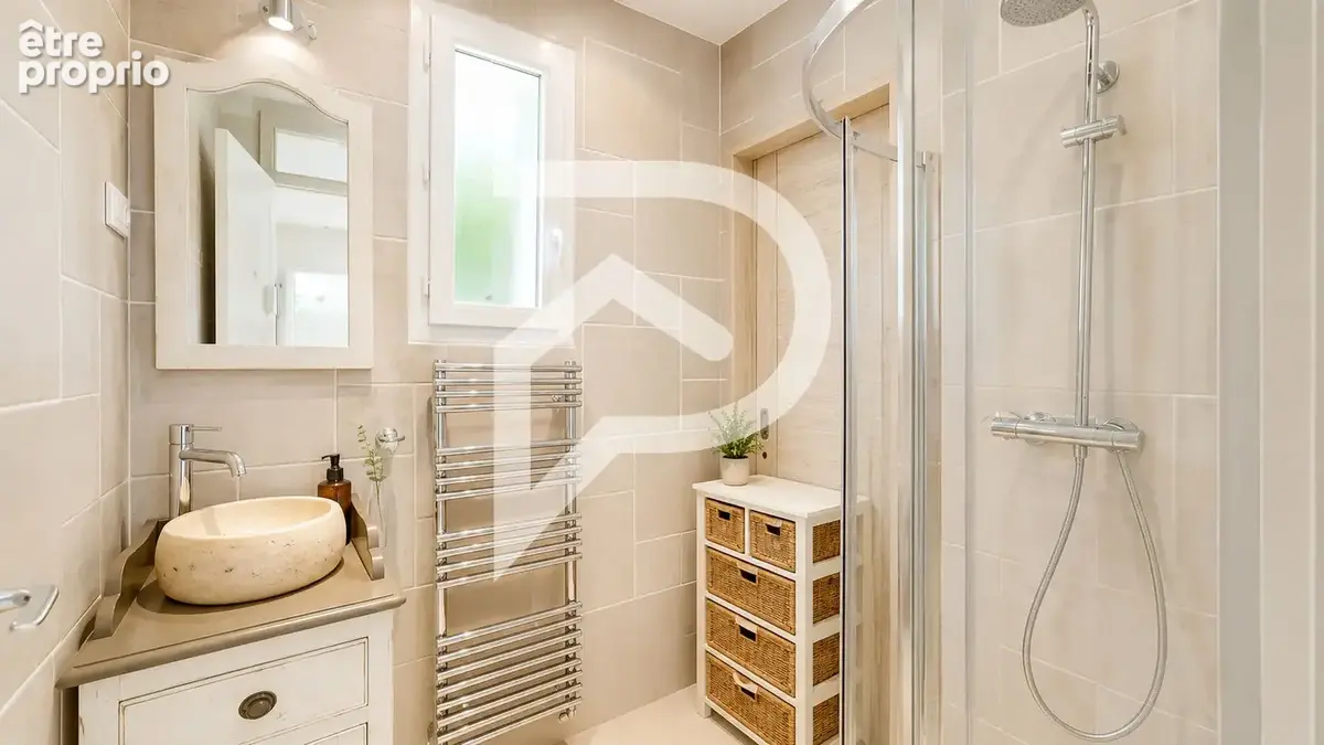 Maison familiale  de plain pied 150 m² Domaine privé sécurisé  Jardin 1000 m² plein sud  La Celle-Saint-Cloud Proche A13 et Parl - photo 13