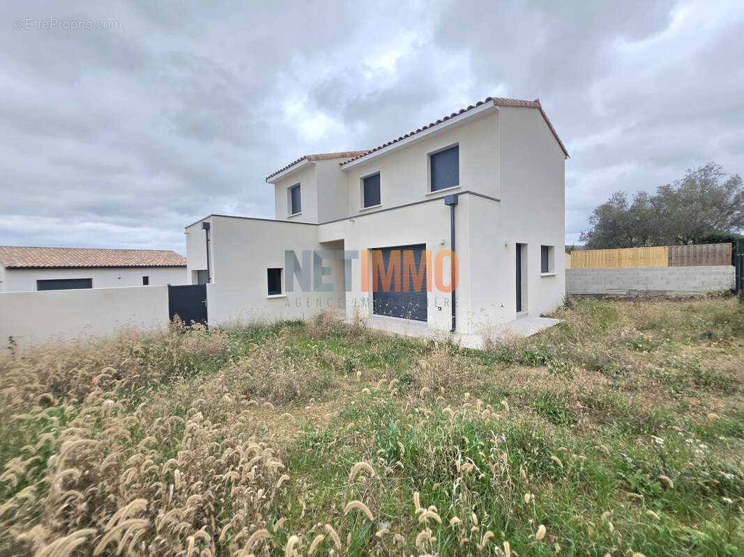 Maison à CAVEIRAC