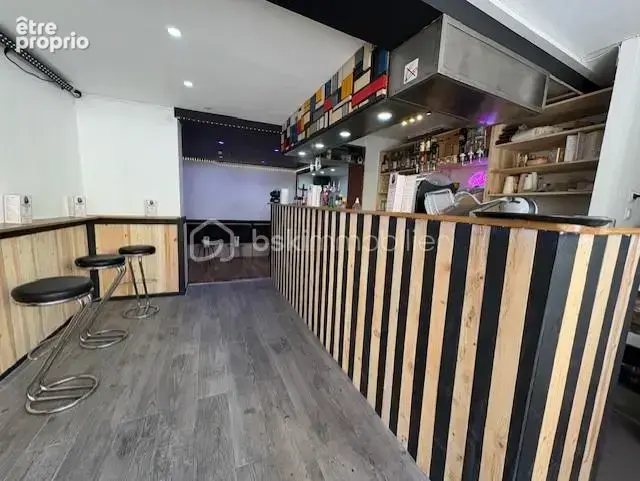Bar 57 m2 avec terrasse - photo 2