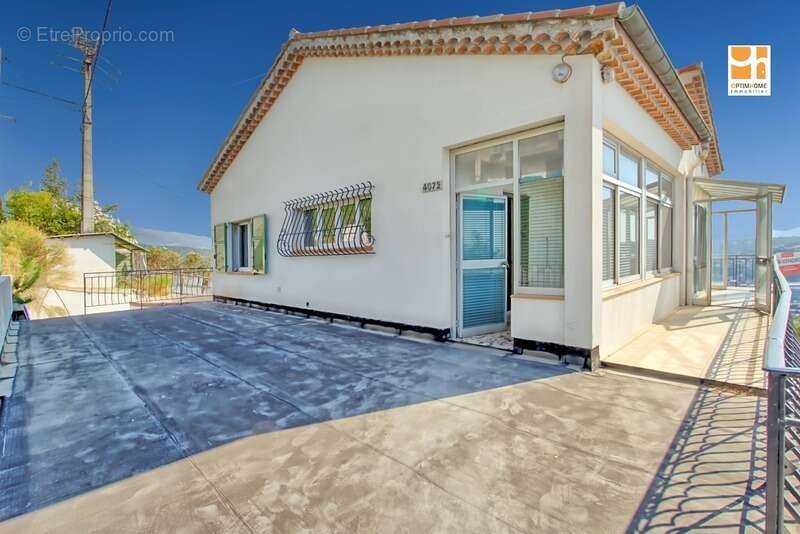 Appartement à vendre 3/4 pièces SAINT LAURENT DU VAR (06) - photo 3