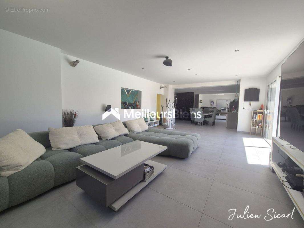 Villa 3 faces entièrement rénovée - photo 3