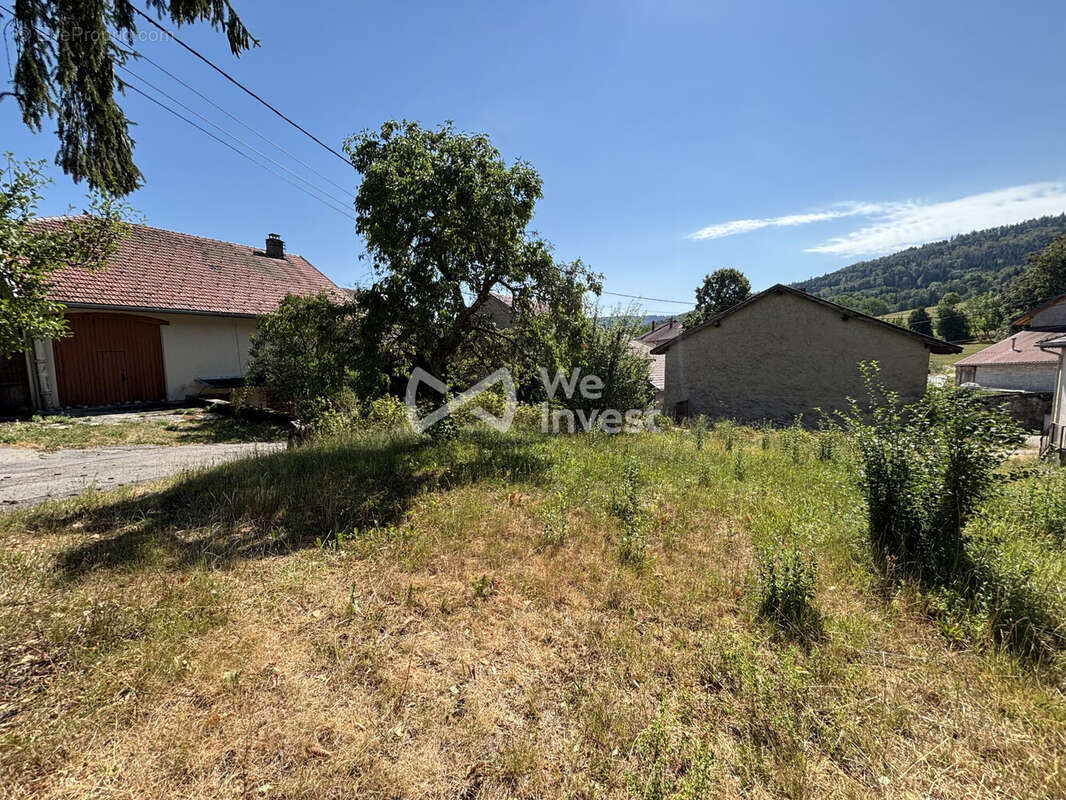 Maison 140 m² à Lalleyriat  - photo 6